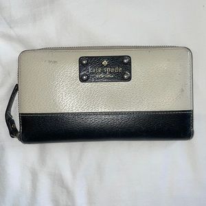 Kate spade black and white large continental wallet